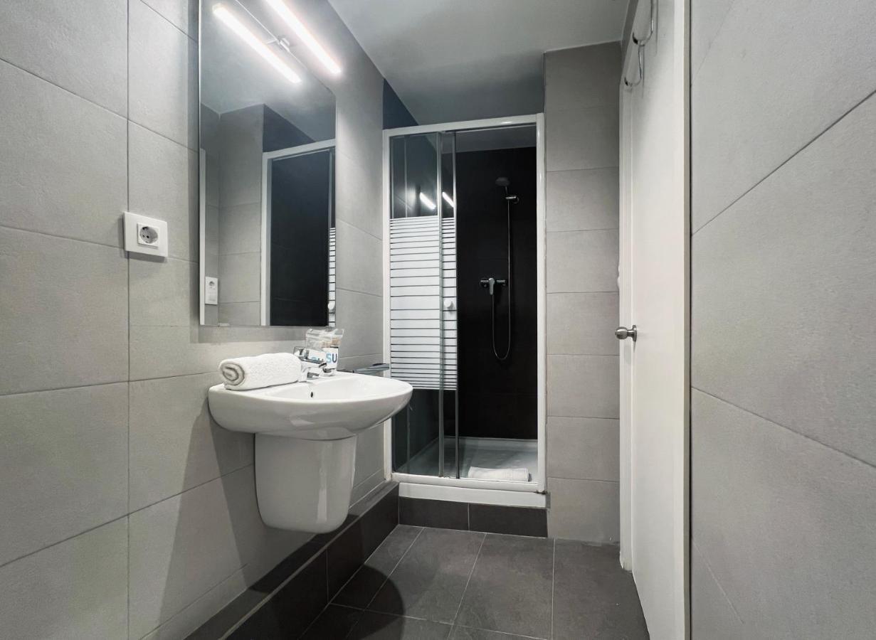 Stay U-Nique Apartments Aribau II Barcellona Esterno foto